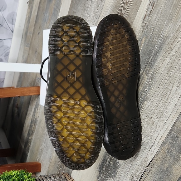 Dr. Martens 1460 Leather Boots - Picture 9 of 10